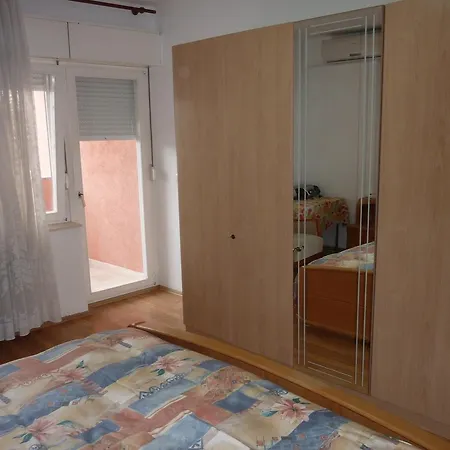 Klovica X Apartman *
